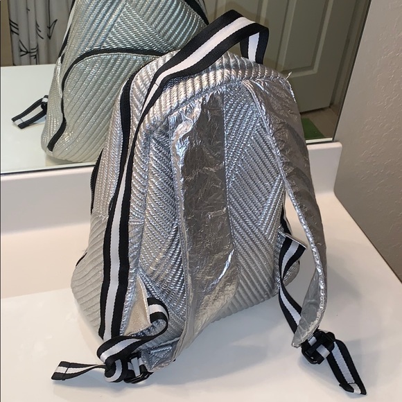 Silver backpack - Picture 2 of 5